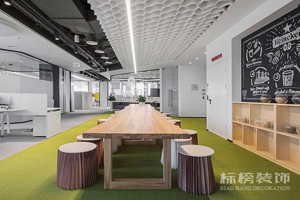 寫字樓辦公室裝修什么風(fēng)格好？